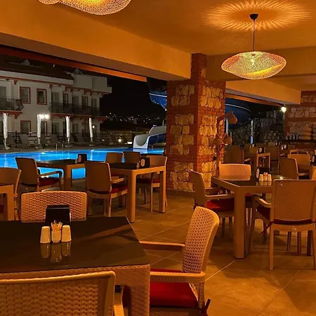 Casa De Levissi فندق 3*